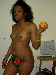 Selfshots Black Bitch - Ghetto Pearls presents: Hot picture collection of a nasty ...