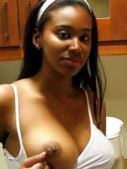 Amateur Black Tities - Ghetto Pearls presents: Amateur ebony hotties.