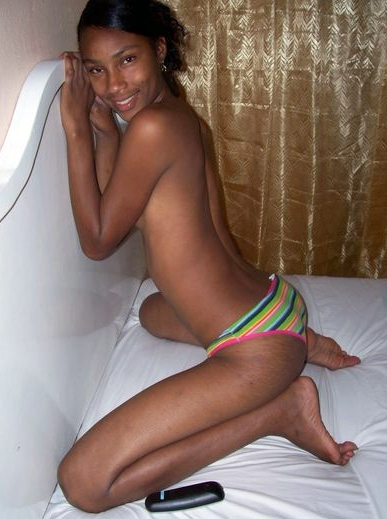 Random Sexy Porn - African Porn Photos. Large Photo #1: Photo set of random sexy black  girlfriends..