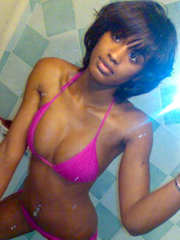 Young ebony girlfriend is a very sexy! Amateur