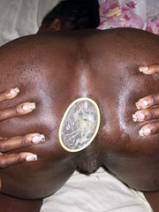 Pretty Black Asshole - African Porn Photo: Condom in a black asshole )) Amateur pics.