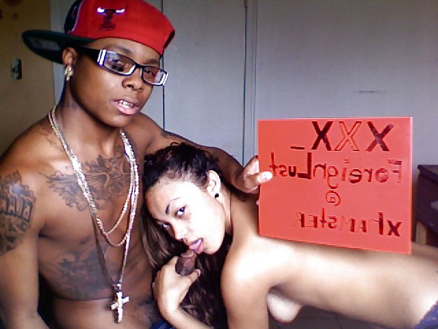 640px x 480px - Real black couple, stolen from popular social networks posing nude front  the mirror, big picture #4.