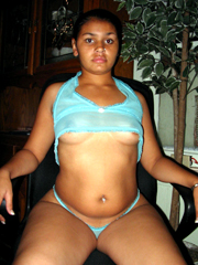 180px x 240px - Plump ebony teen with shaved beaver.