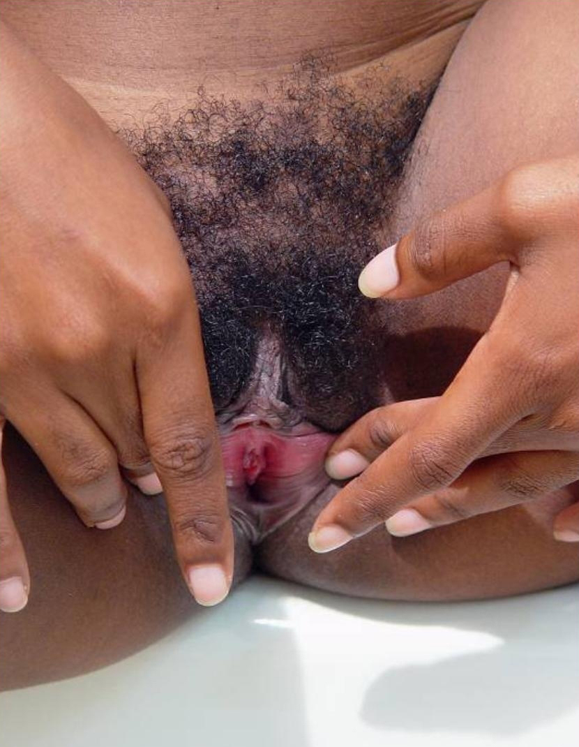 Horny Amateur Black Pussy - Nude and horny amateur girl hairy pussy, big picture #2.
