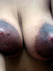 Amateur Black Nipples - African ebony whore with huge dark nipples, big picture #5.